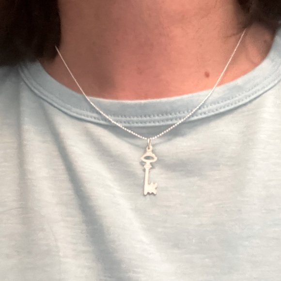 Sterling Silver Vintage Key Necklace - Picture 2 of 3